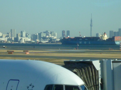 羽田空港から、飛行機、コンテナ船、そしてスカイツリー