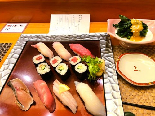 地魚寿司と菜の花お浸し酢味噌和え！